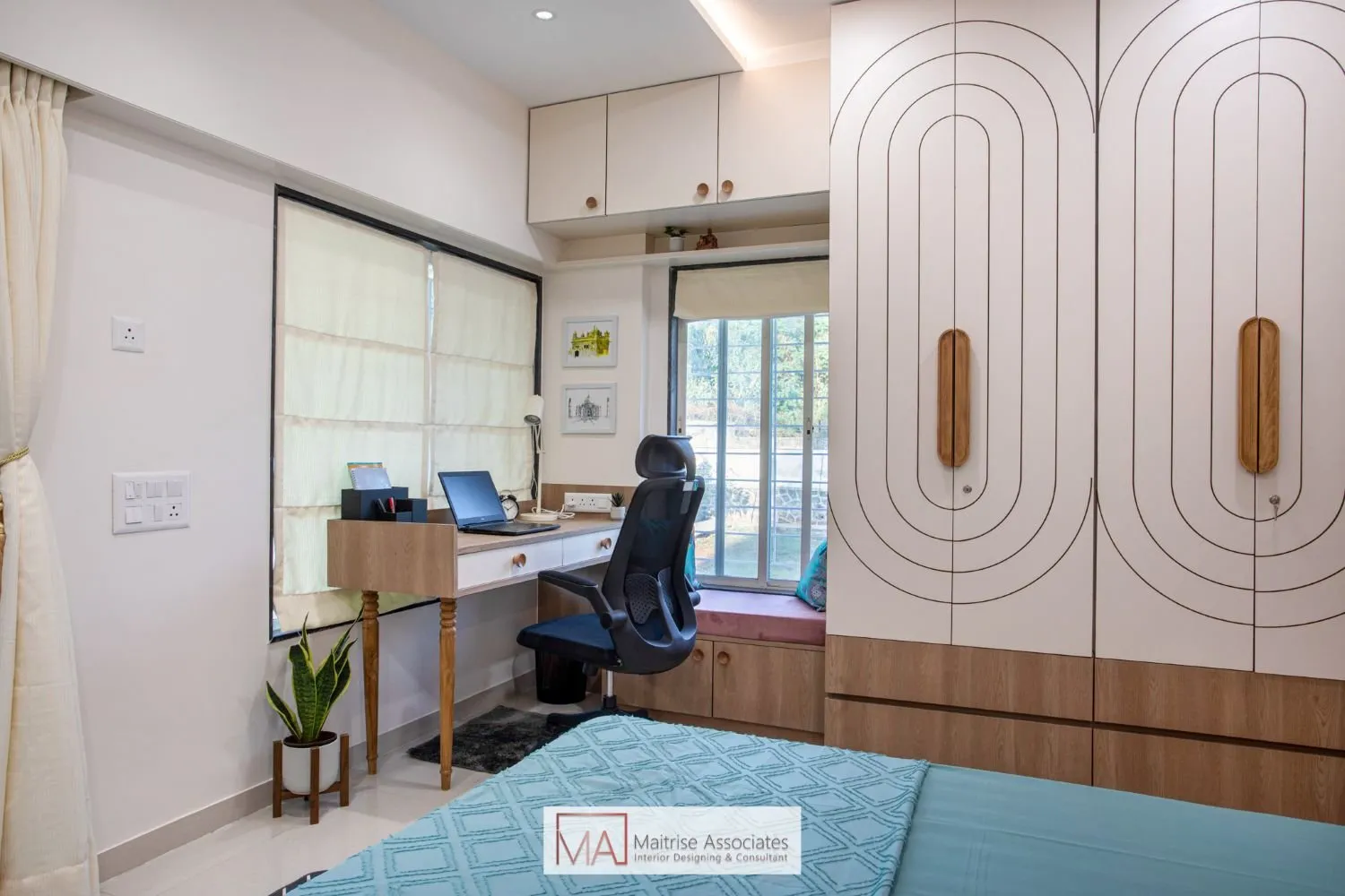 Urban Comfort — Residential Flat interior by Maitrise Associates — image 5